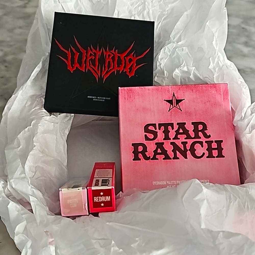 Jeffree Star Cosmetics lip color and mini pallets